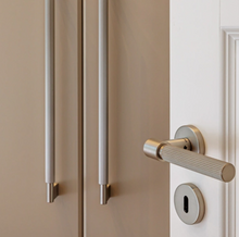 Load image into Gallery viewer, Handle Arpa - 1178mm - Stainless steel look