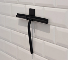 Load image into Gallery viewer, Base - Sturtuskafa með haldara mött svört