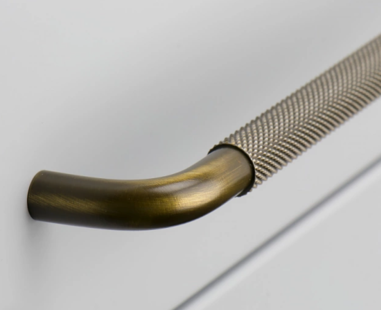 Handle Helix - 320 mm antík brons