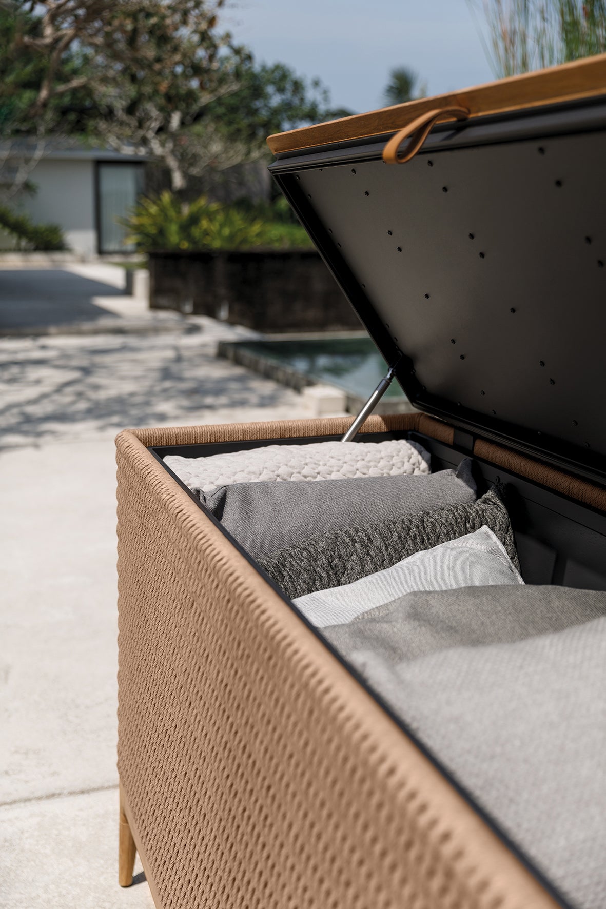 Lima Storage Chest