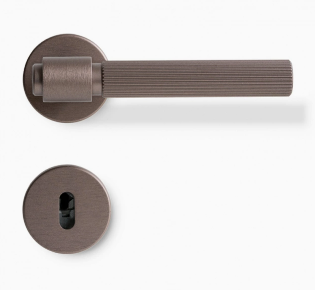 Door handle Helix 200 Stripe - Dark bronze